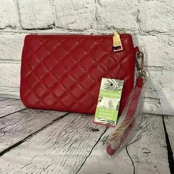 Badgley Mischka Studio Red Quilted Wristlet Clutch Wallet Purse Bag 7" New - Picture 3 of 7